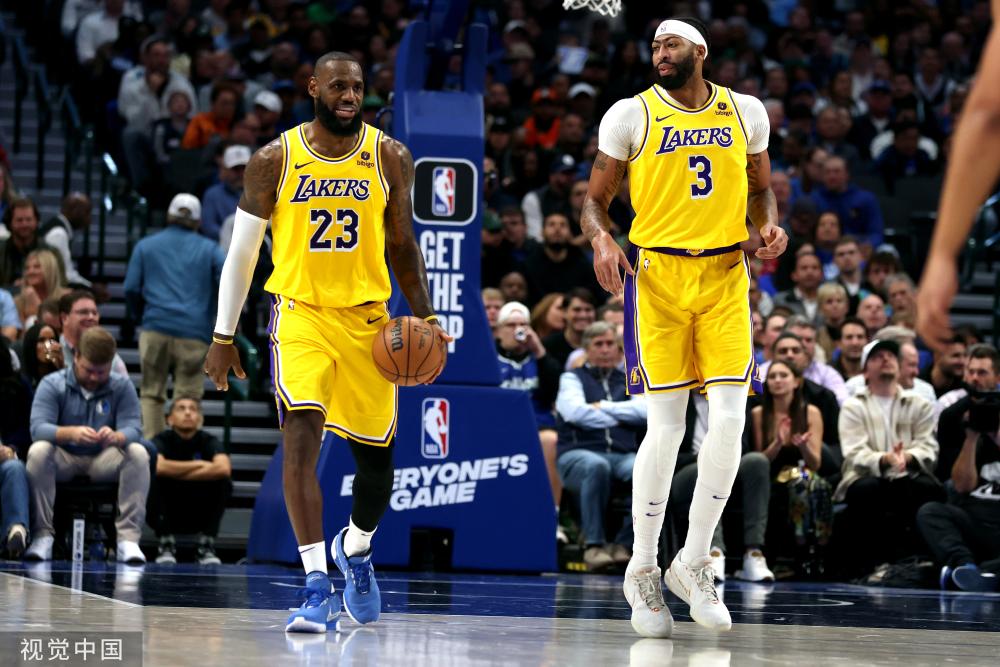 村民们穿着 村民们穿着