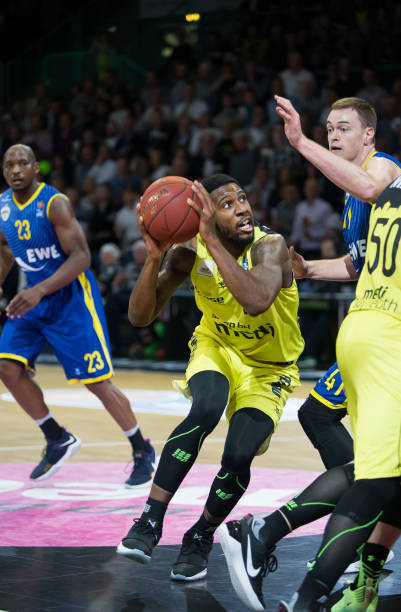 场门希克与 场门希克与